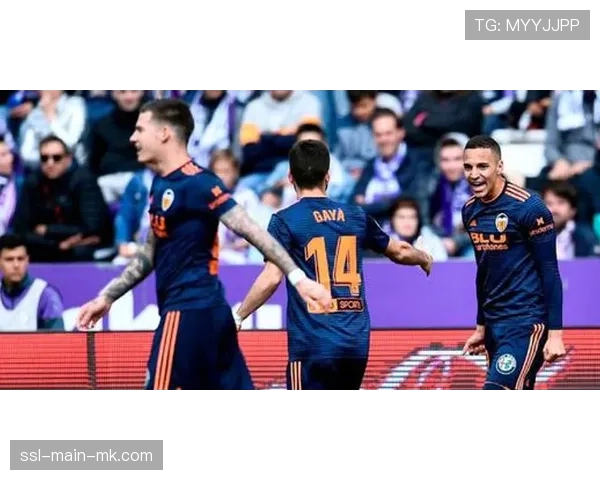 “瓦伦西亚vs赫罗纳：两队为欧战资格展开直接对话”